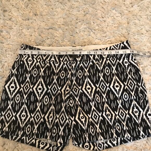 Old navy tribal 5 inch shorts size 6 - Picture 5 of 6